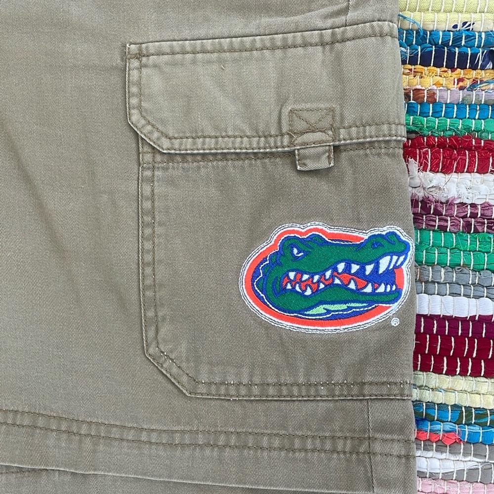 Columbia Gator 🐊 Khaki Cargo Shorts- #1918 - Picture 3 of 11